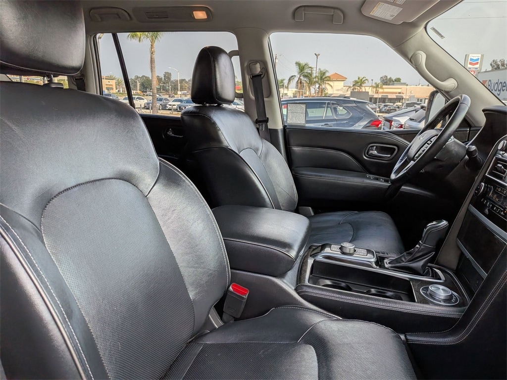 Thumbnail: 2024 INFINITI QX80 - 30