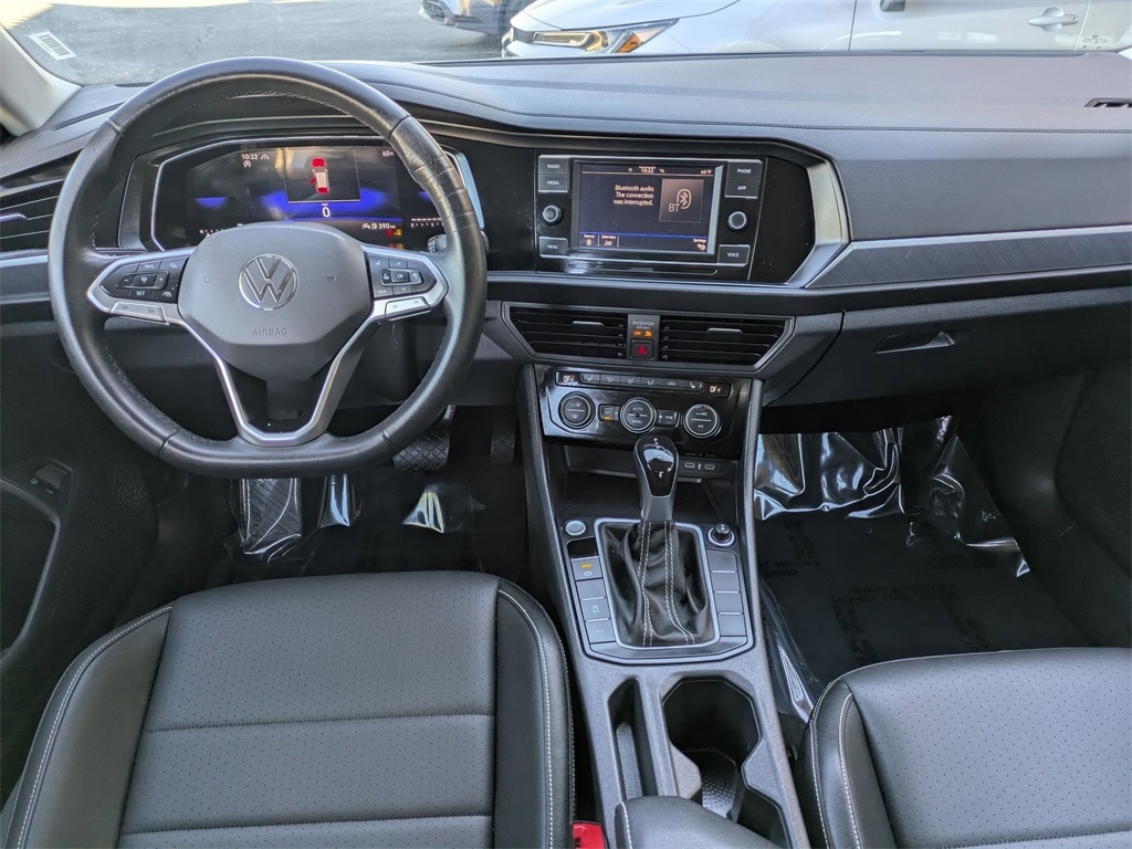 Thumbnail: 2024 Volkswagen Jetta - 25