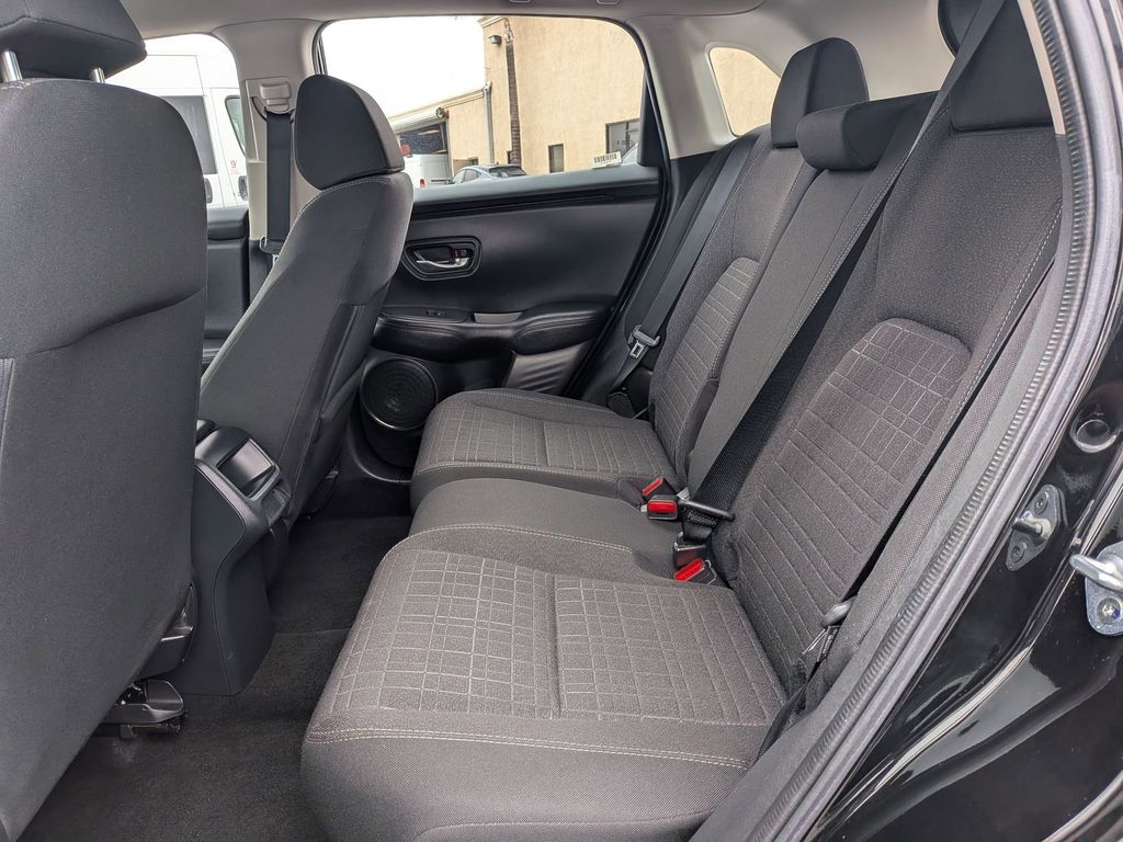 Thumbnail: 2025 Honda HR-V - 27