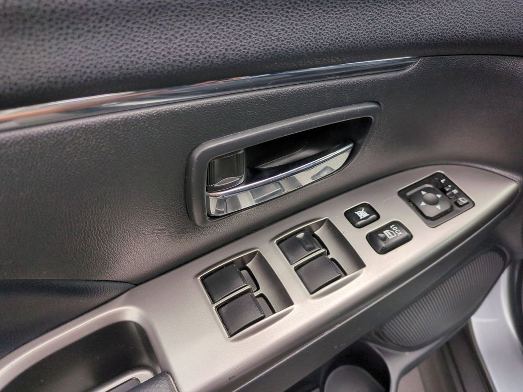 Thumbnail: 2025 Mitsubishi Outlander Sport - 13