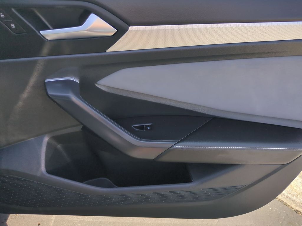 Thumbnail: 2025 Volkswagen Jetta - 31