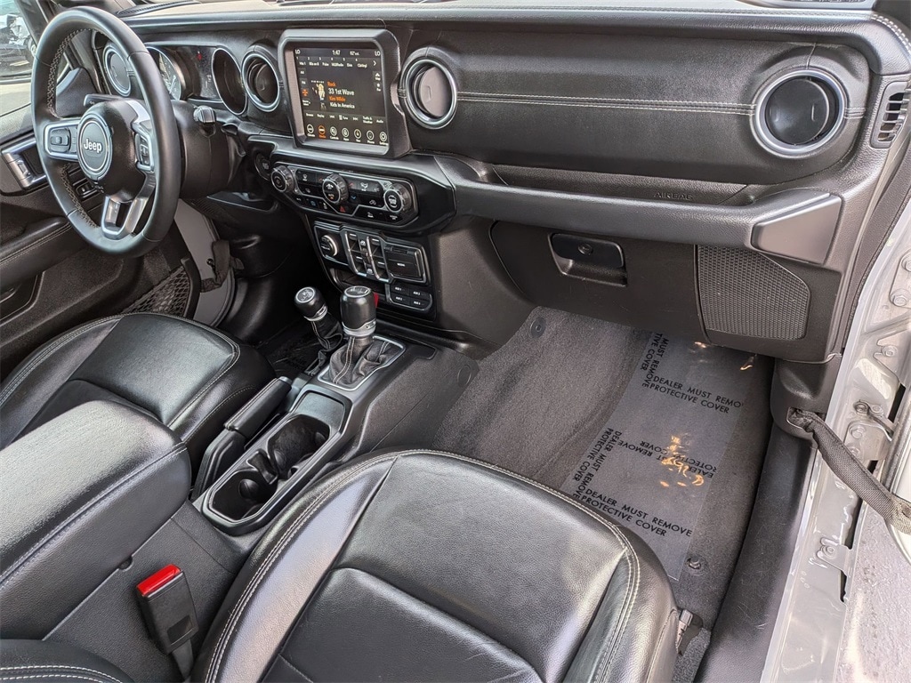 Thumbnail: 2023 Jeep Wrangler - 29