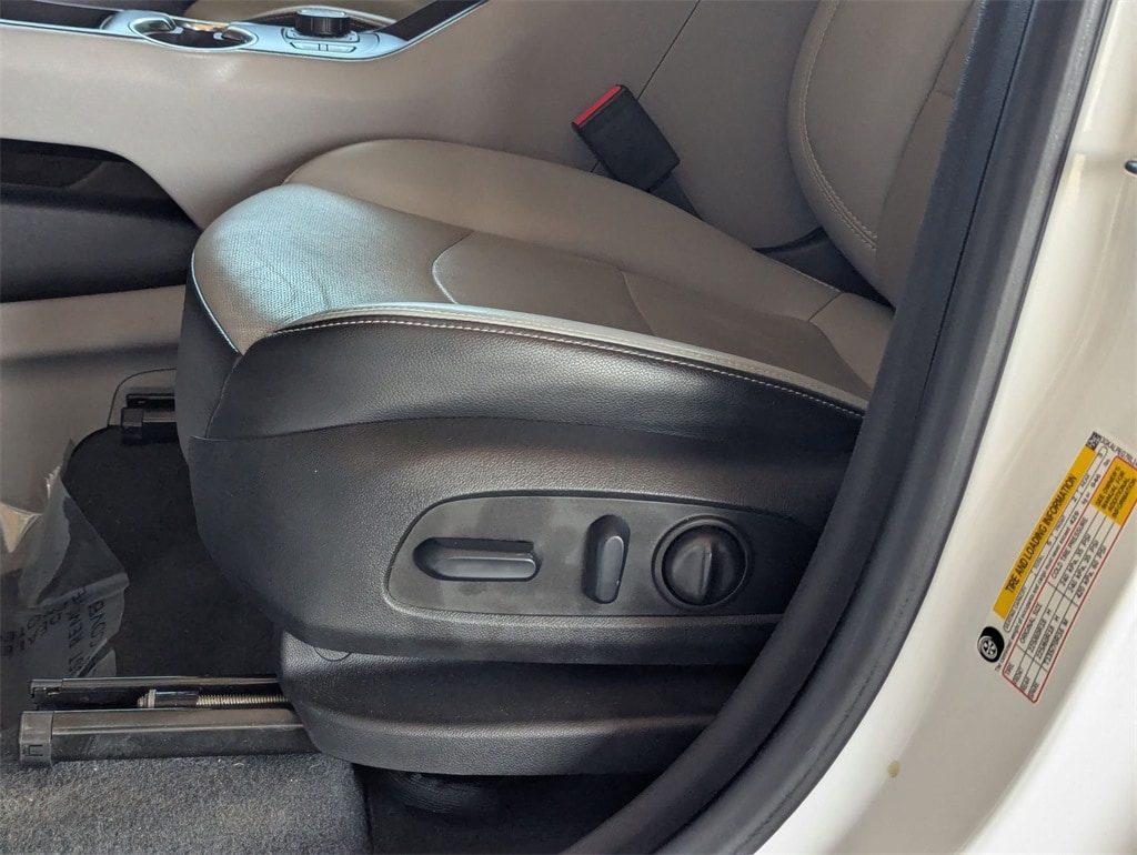 Thumbnail: 2024 GMC Terrain - 14
