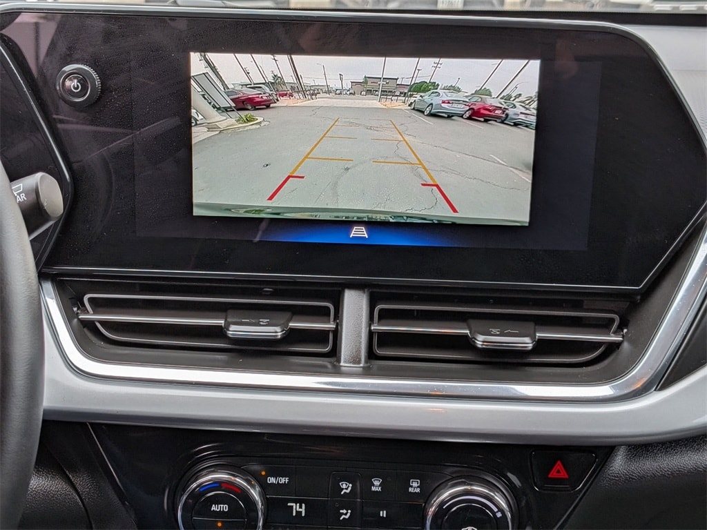 Thumbnail: 2025 Chevrolet Trax - 18