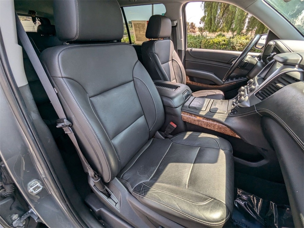 Thumbnail: 2020 Chevrolet Tahoe - 14