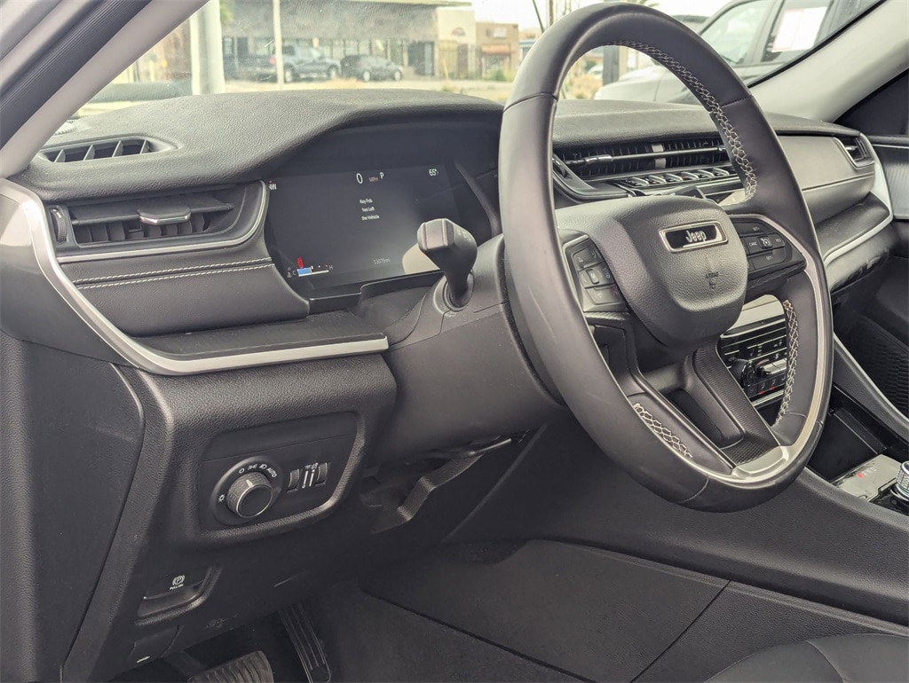 Thumbnail: 2023 Jeep Grand Cherokee L - 14