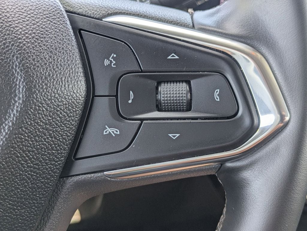 Thumbnail: 2025 Chevrolet Trax - 21