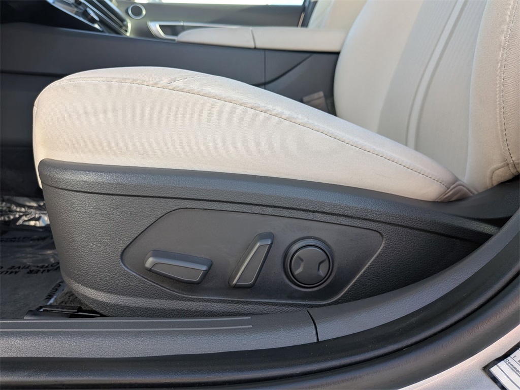 Thumbnail: 2025 Hyundai Sonata - 16