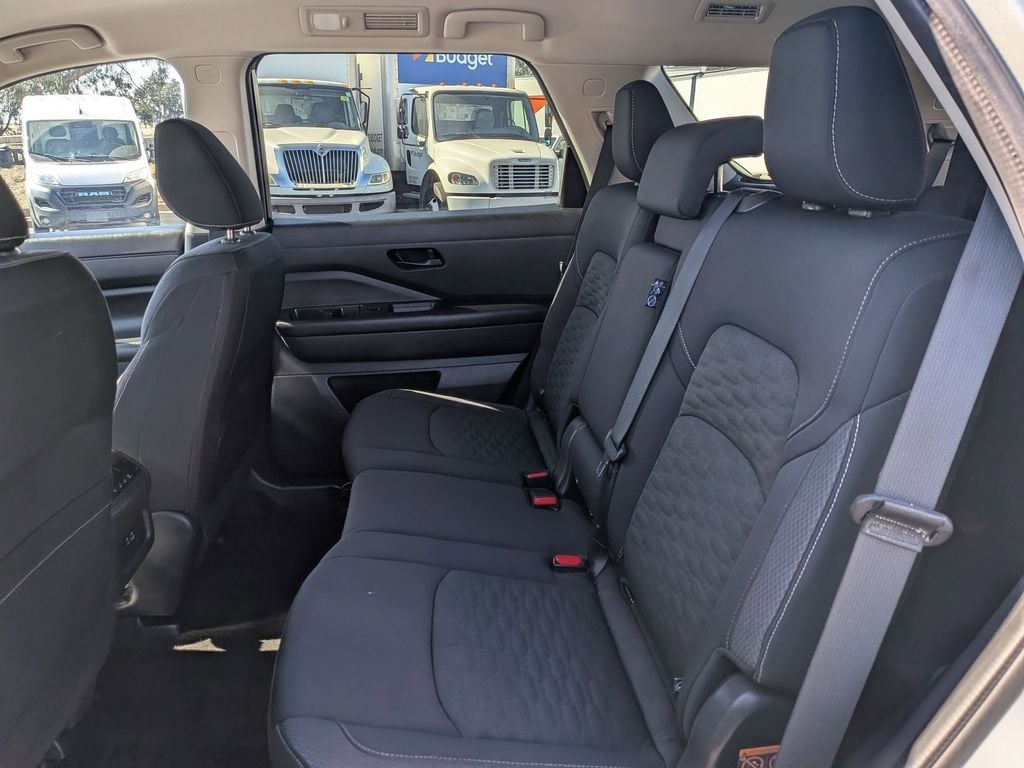 Thumbnail: 2024 Nissan Pathfinder - 27