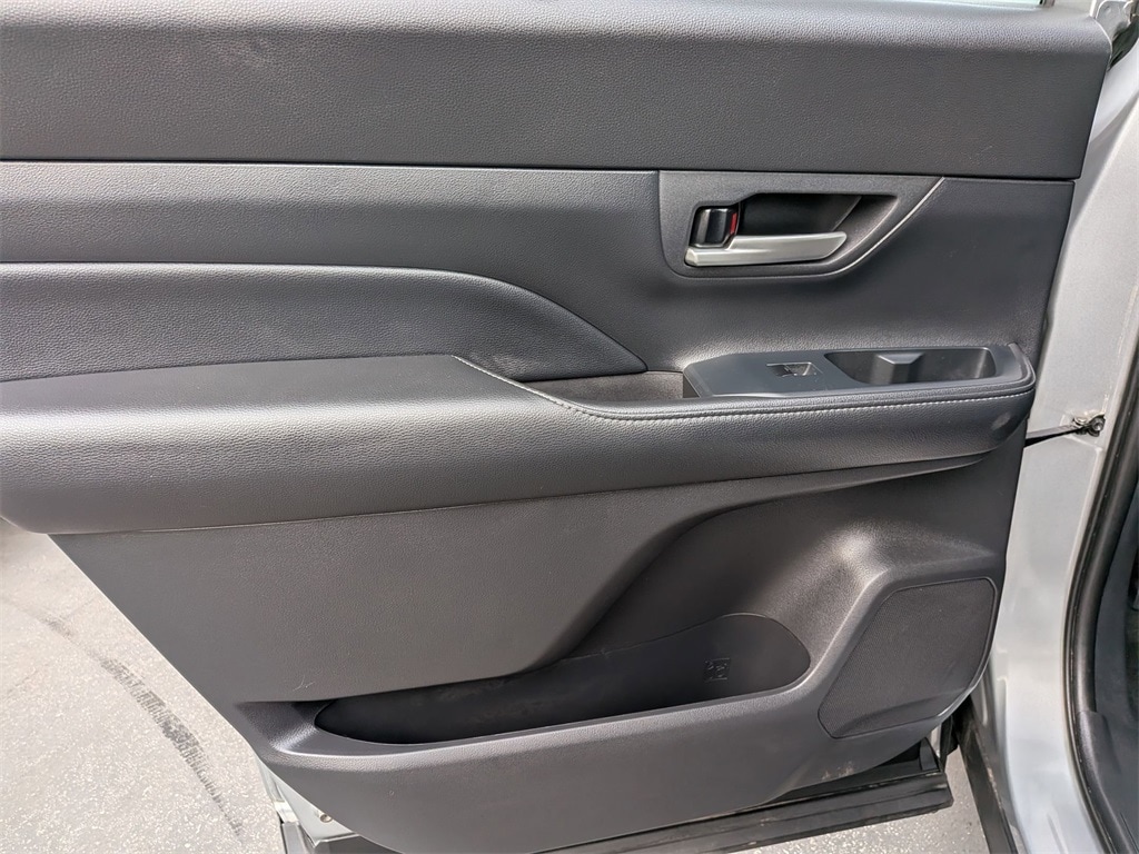 Thumbnail: 2025 Toyota Grand Highlander - 24