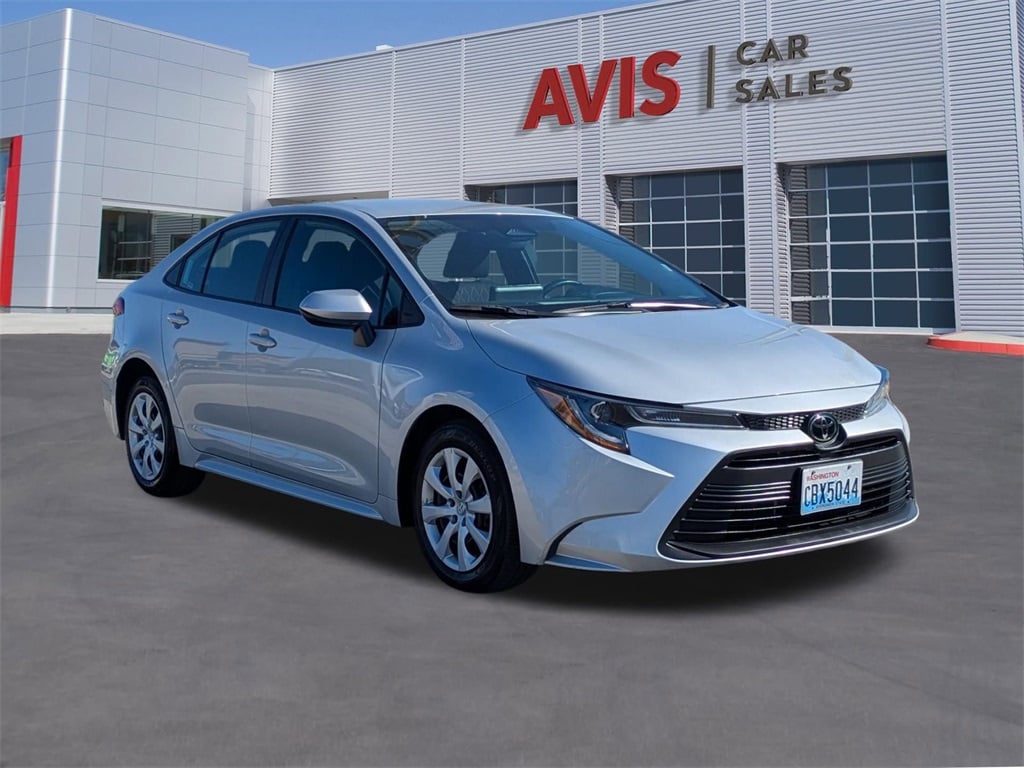 Thumbnail: 2024 Toyota Corolla - 3