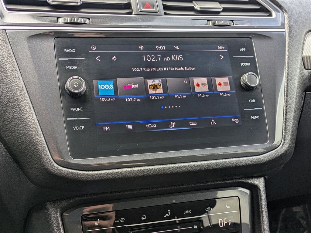 Thumbnail: 2024 Volkswagen Tiguan - 17