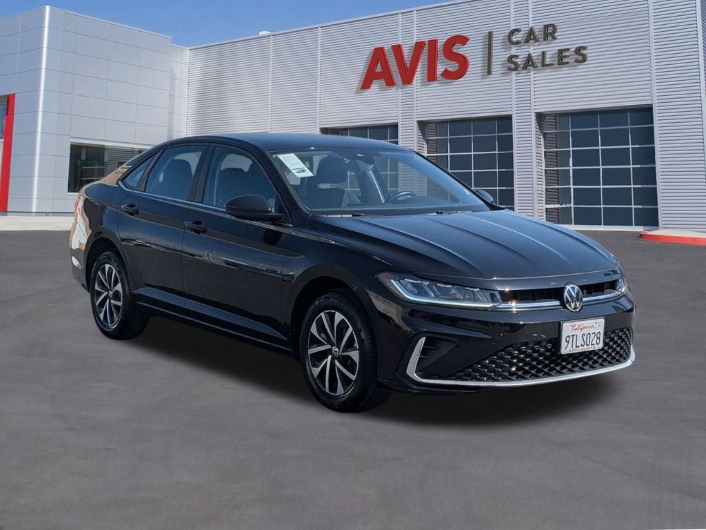 Thumbnail: 2025 Volkswagen Jetta - 3