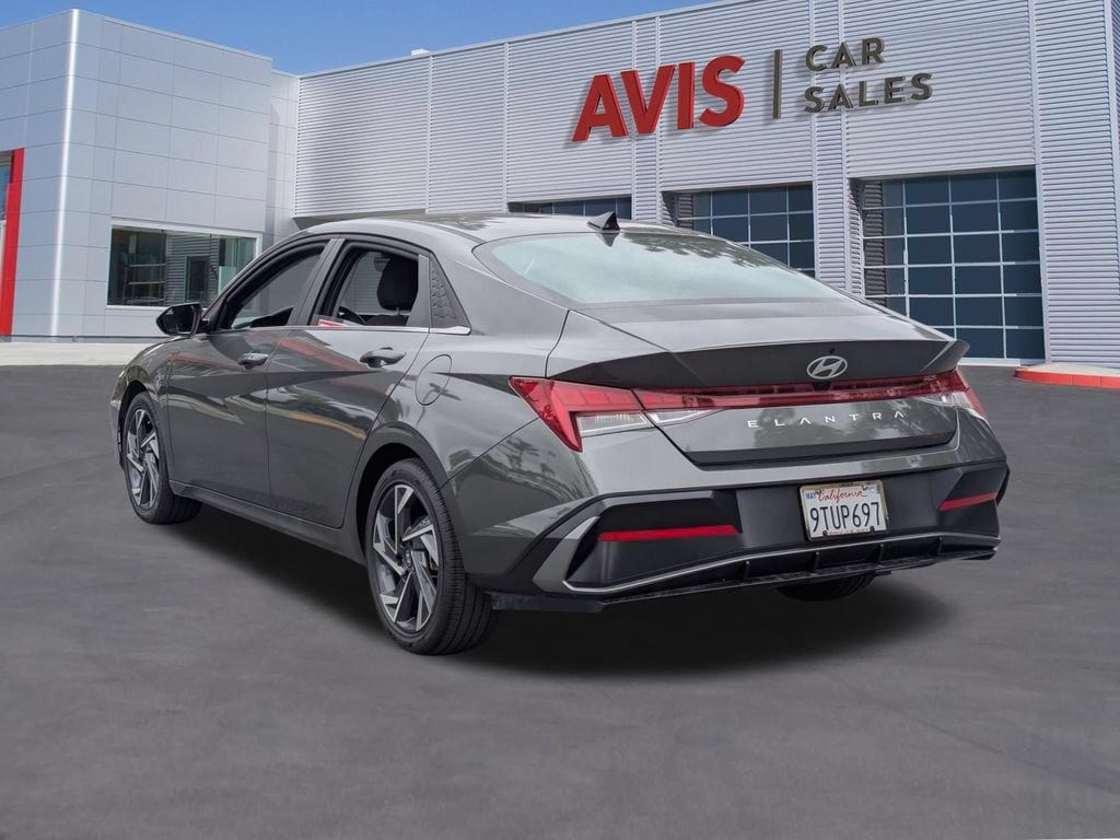 2025 Hyundai Elantra SEL - Photo 9