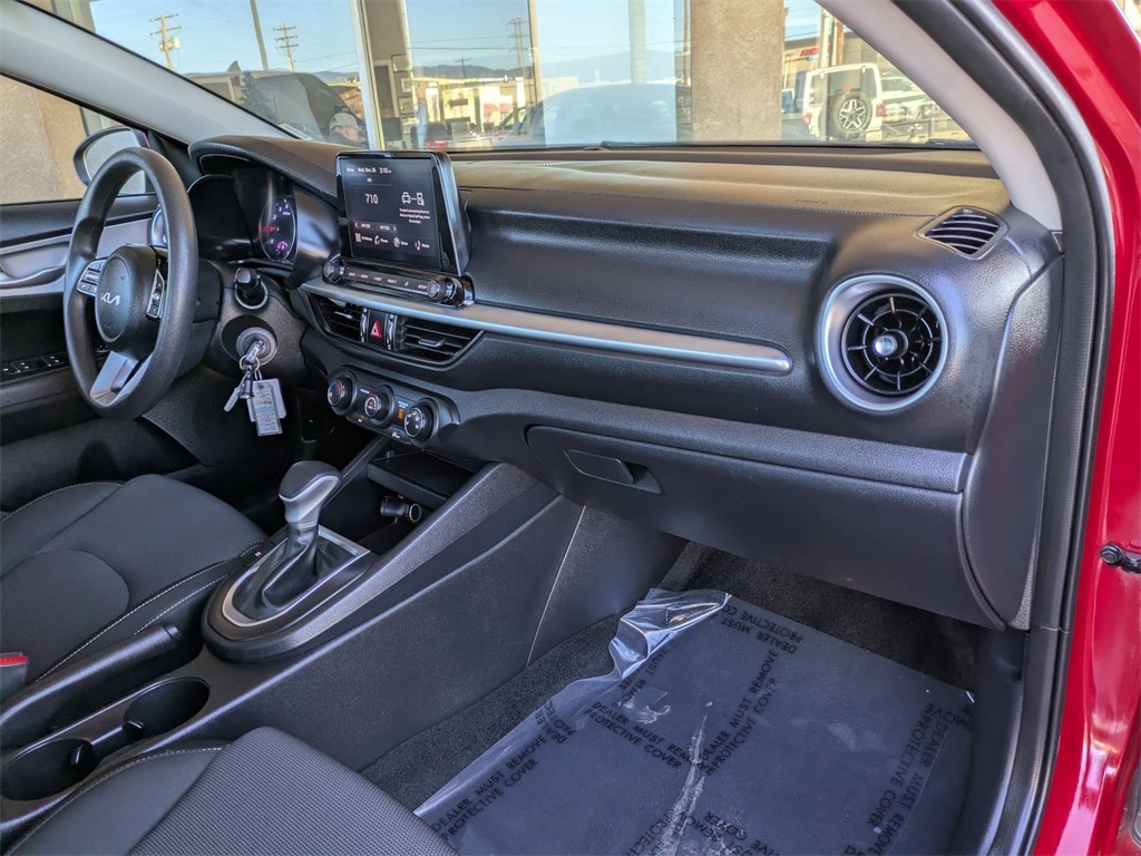 Thumbnail: 2024 Kia Forte - 33