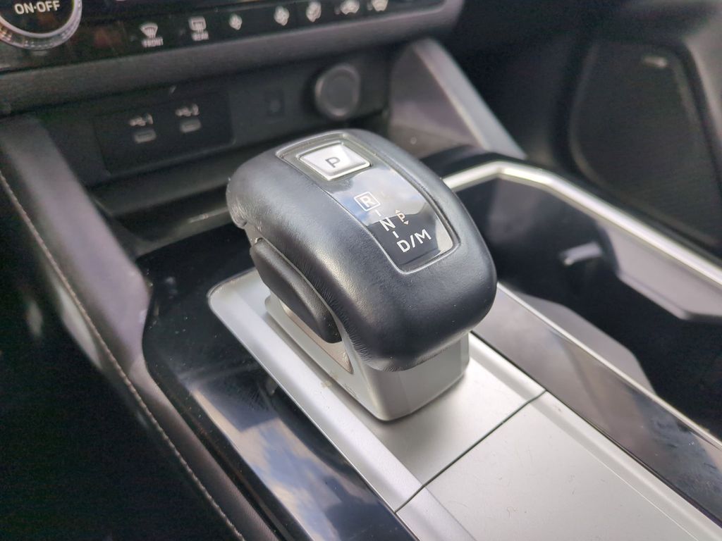 Thumbnail: 2025 Mitsubishi Outlander - 20