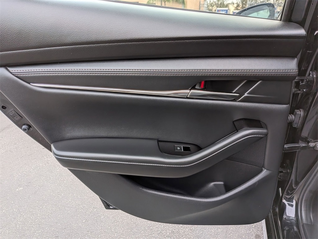 Thumbnail: 2025 Mazda Mazda3 - 26