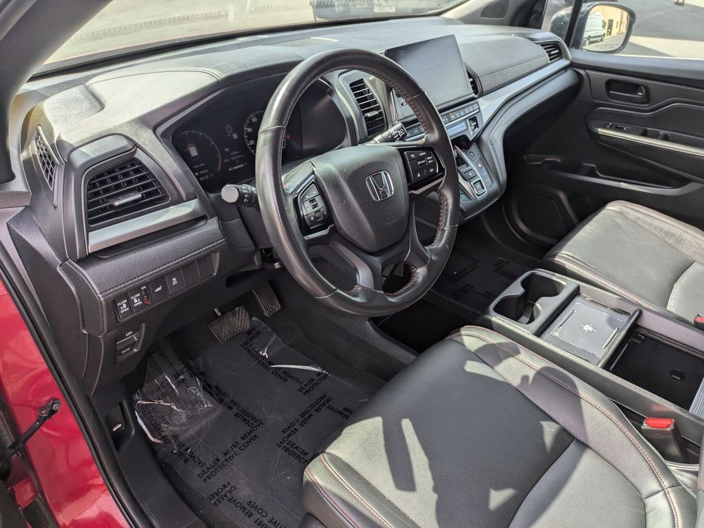 Thumbnail: 2025 Honda Odyssey - 14