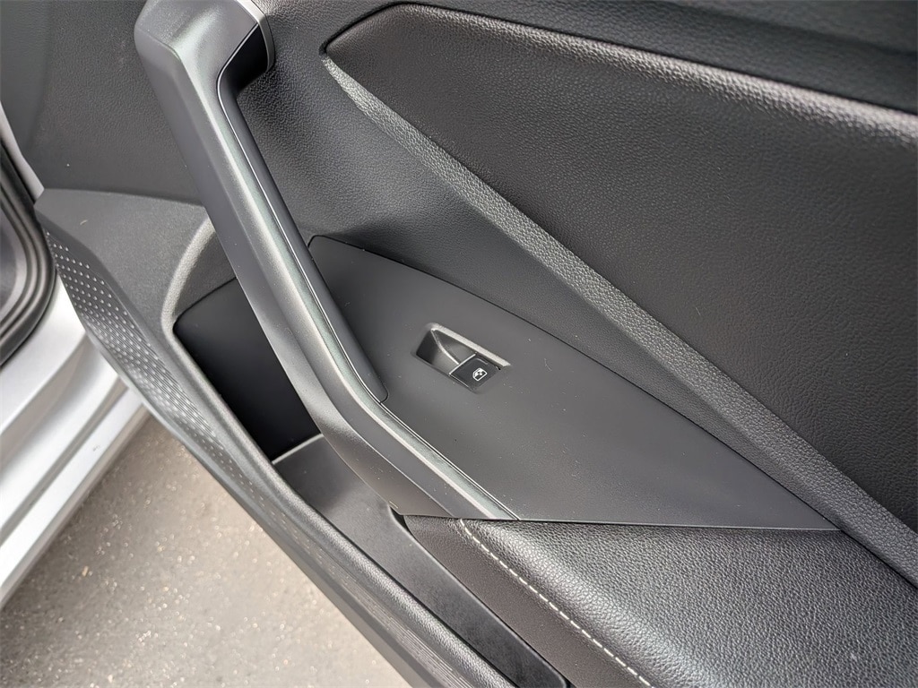 Thumbnail: 2024 Volkswagen Jetta - 35