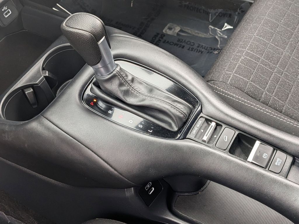 Thumbnail: 2025 Honda HR-V - 20