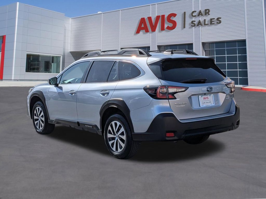 Thumbnail: 2025 Subaru Outback - 9