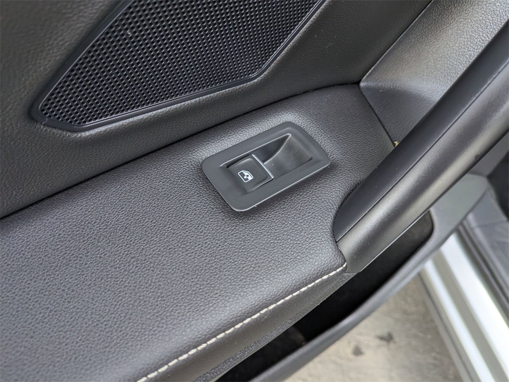 Thumbnail: 2024 Volkswagen Tiguan - 27