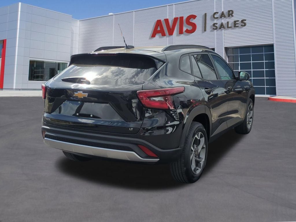 Thumbnail: 2025 Chevrolet Trax - 6