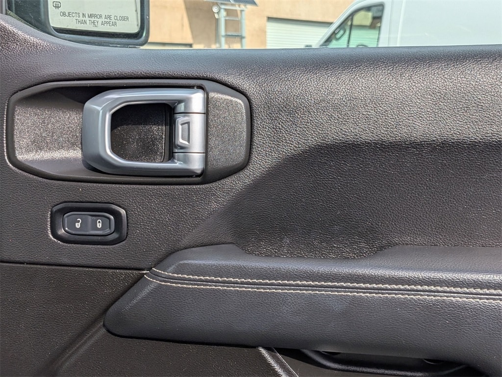 Thumbnail: 2023 Jeep Wrangler - 31