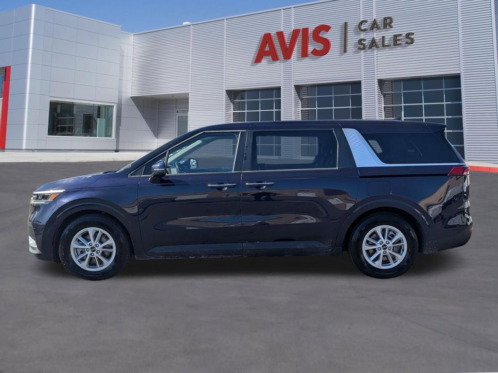 Thumbnail: 2024 Kia Carnival - 10