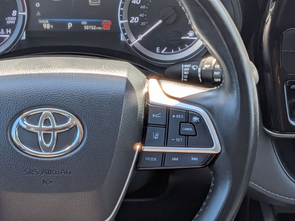 Thumbnail: 2024 Toyota Highlander - 24