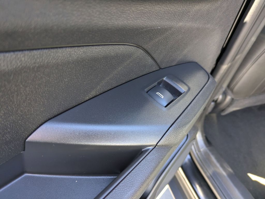 Thumbnail: 2025 Chevrolet Trax - 28