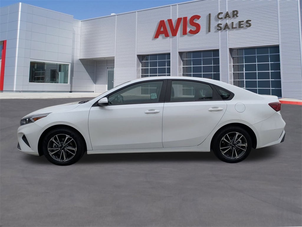 Thumbnail: 2024 Kia Forte - 10