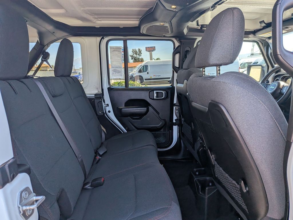 Thumbnail: 2025 Jeep Wrangler - 31