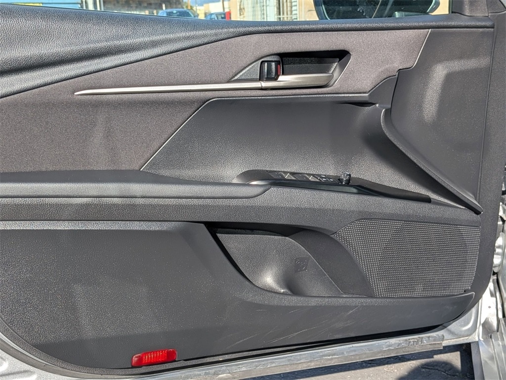 Thumbnail: 2025 Toyota Camry - 11