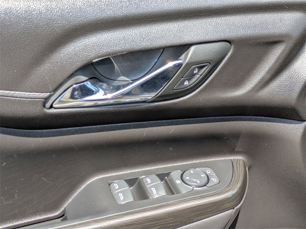 Thumbnail: 2023 GMC Acadia - 13