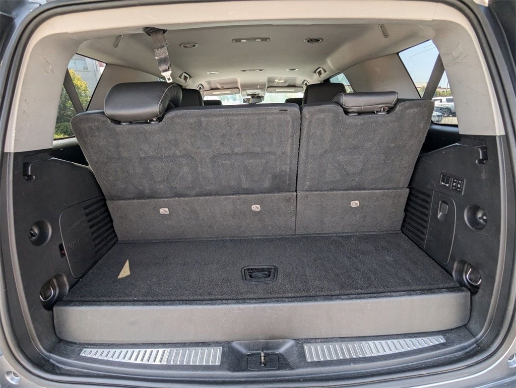 Thumbnail: 2020 Chevrolet Tahoe - 26