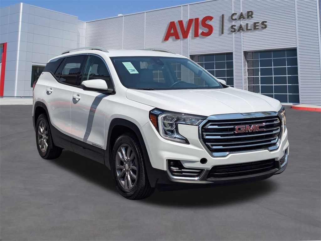 Thumbnail: 2024 GMC Terrain - 3