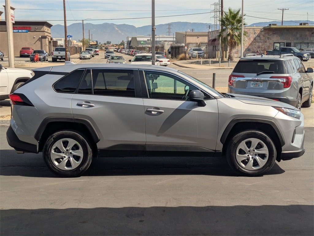 Thumbnail: 2024 Toyota RAV4 - 4