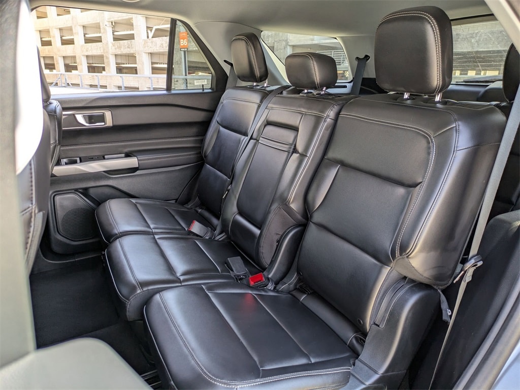 2023 Ford Explorer XLT 24