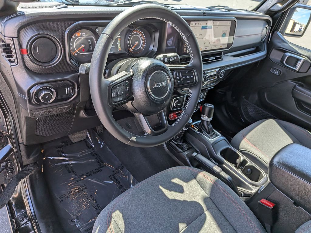 Thumbnail: 2025 Jeep Wrangler - 14