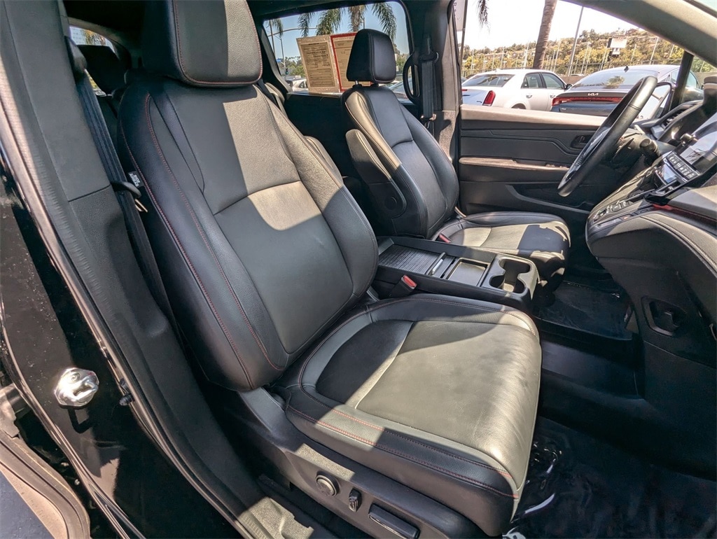Thumbnail: 2023 Honda Odyssey - 31