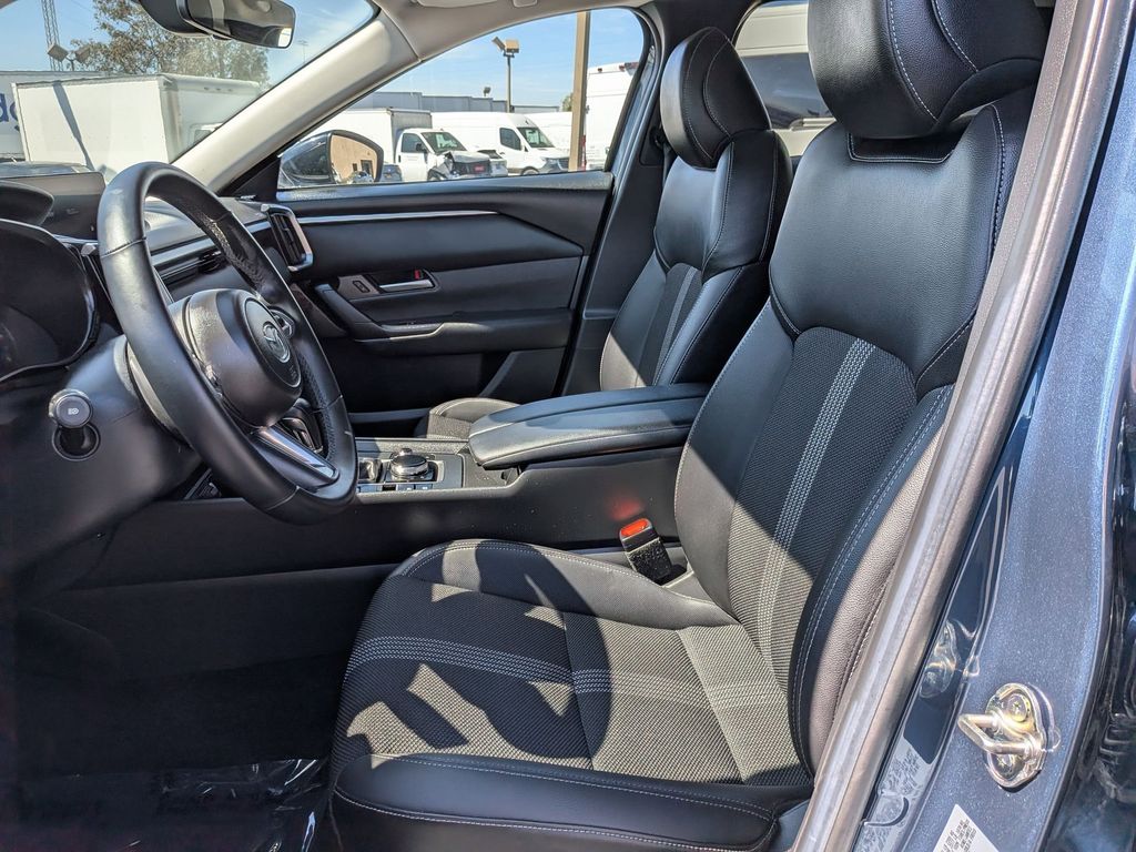 Thumbnail: 2025 Mazda CX-50 - 15