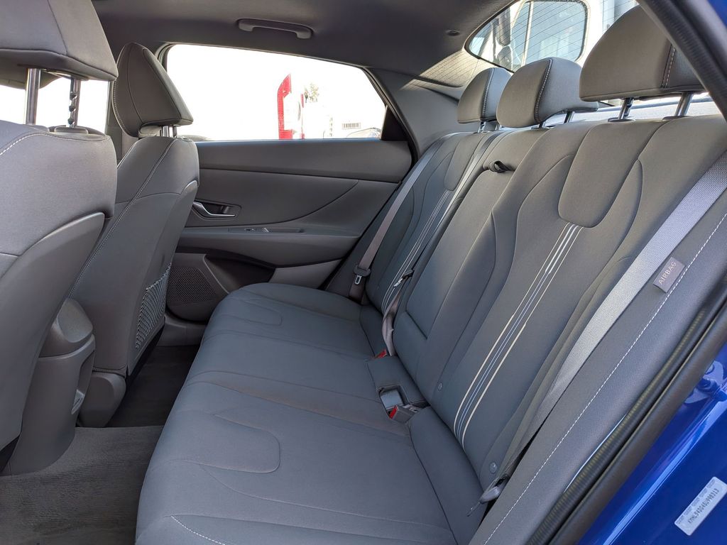 Thumbnail: 2025 Hyundai Elantra - 27