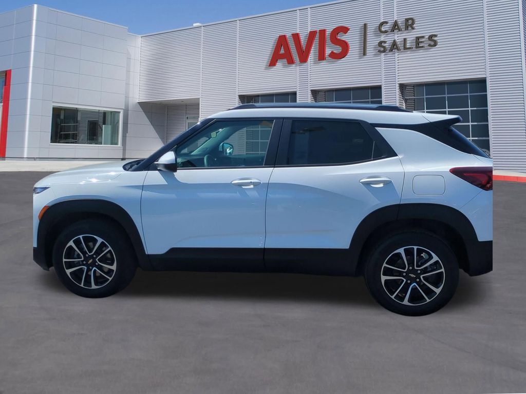 Thumbnail: 2025 Chevrolet TrailBlazer - 10