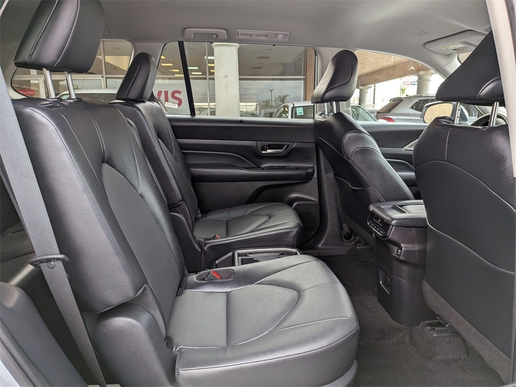 Thumbnail: 2025 Toyota Grand Highlander - 29