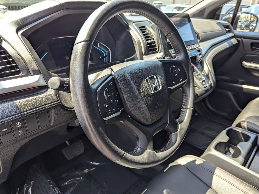Thumbnail: 2023 Honda Odyssey - 18
