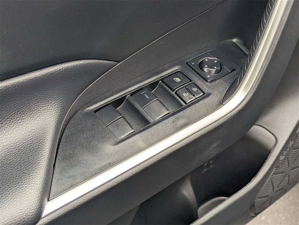 Thumbnail: 2024 Toyota RAV4 - 13