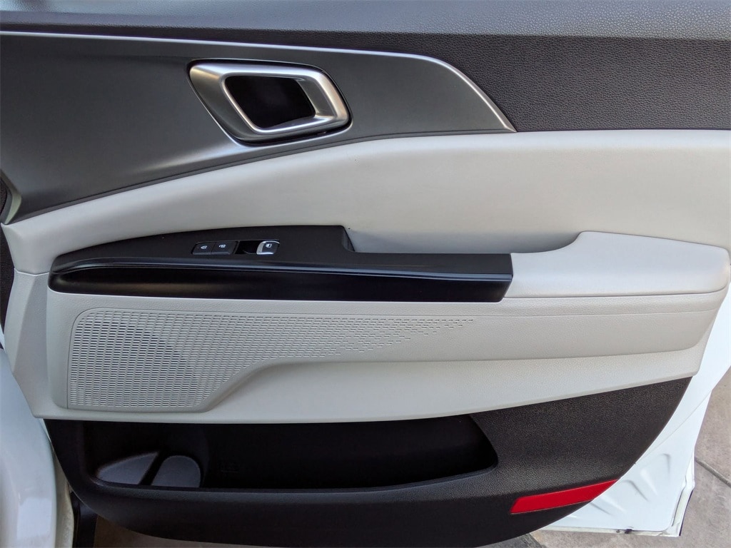 Thumbnail: 2024 Kia Carnival - 34