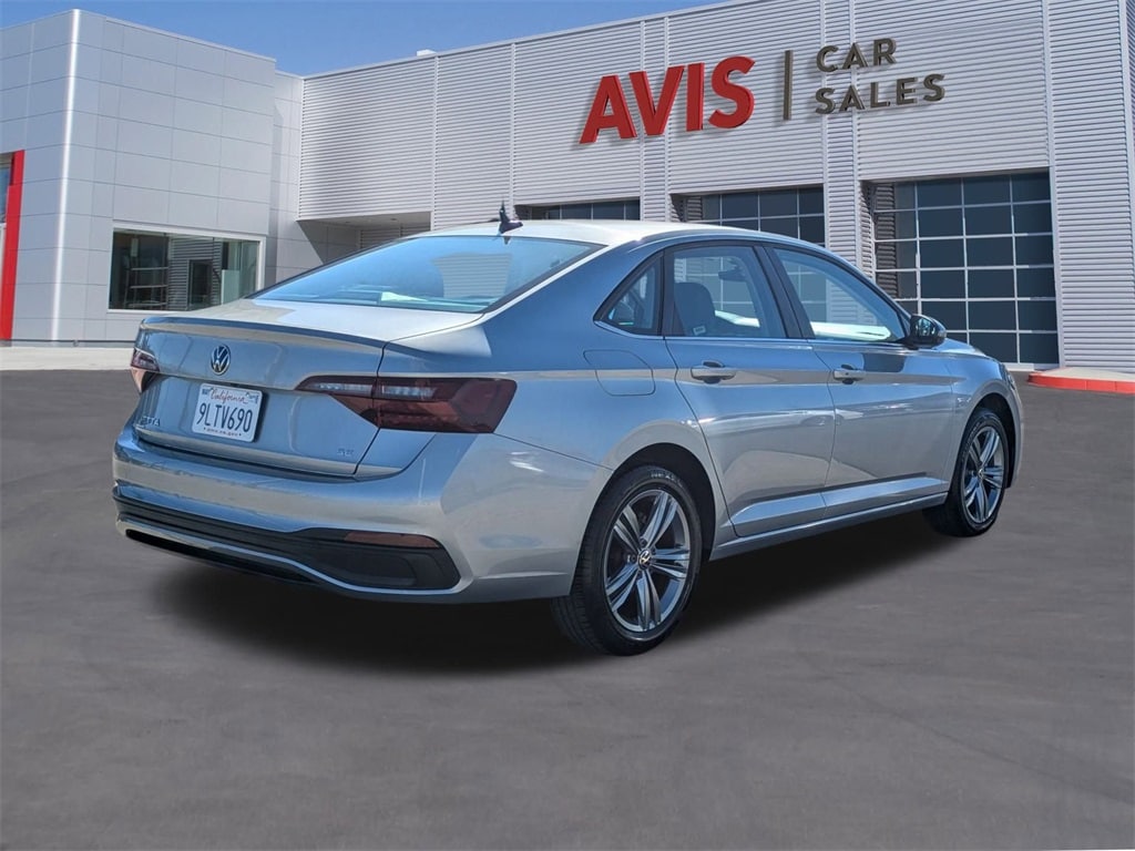 Thumbnail: 2024 Volkswagen Jetta - 6