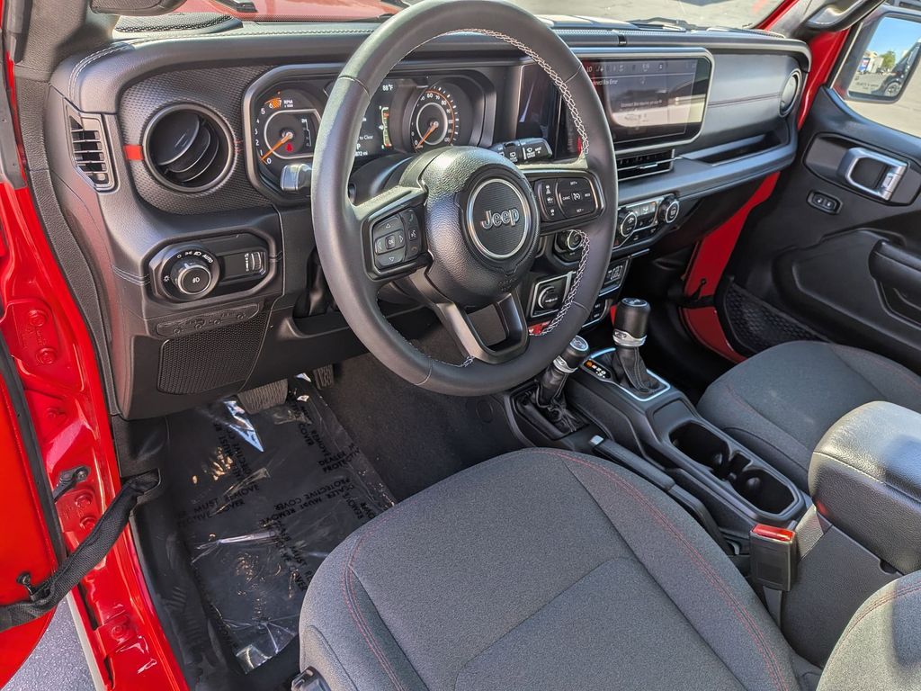 Thumbnail: 2025 Jeep Wrangler - 14